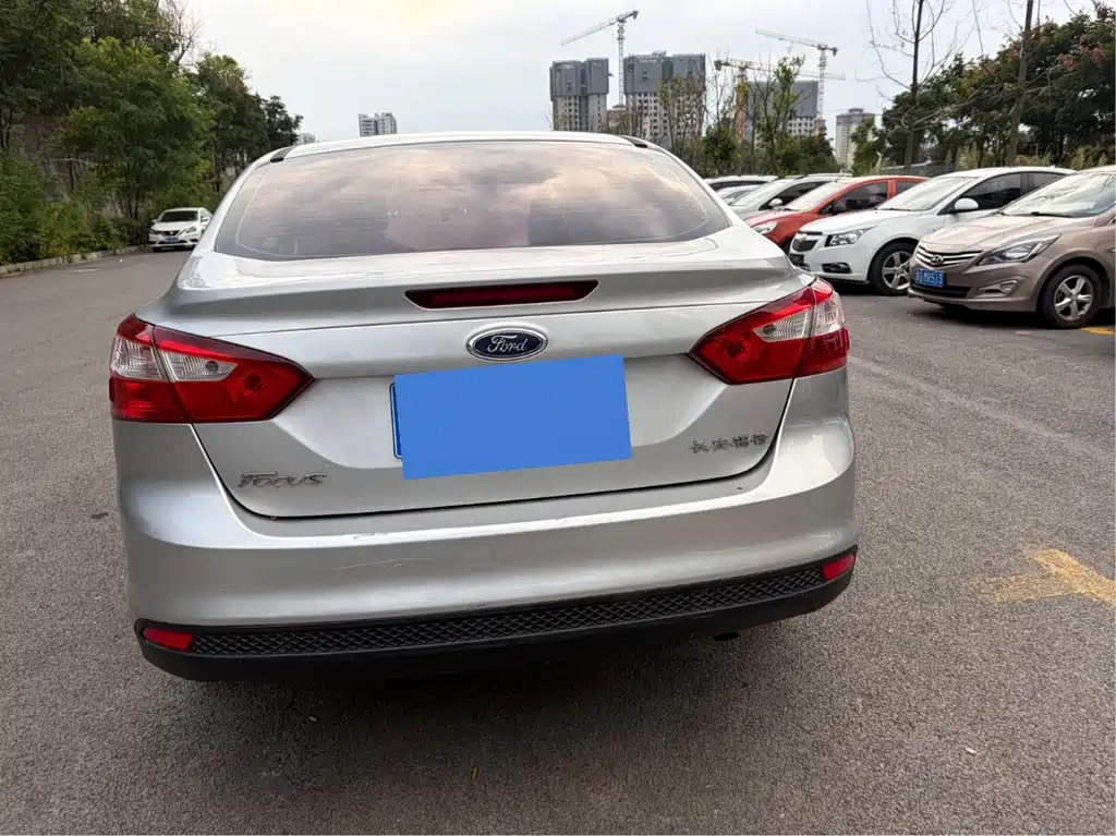 Ford Focus — миниатюра 9