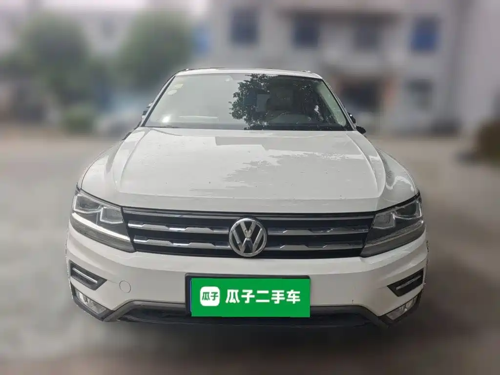 Volkswagen Tiguan L — миниатюра 2