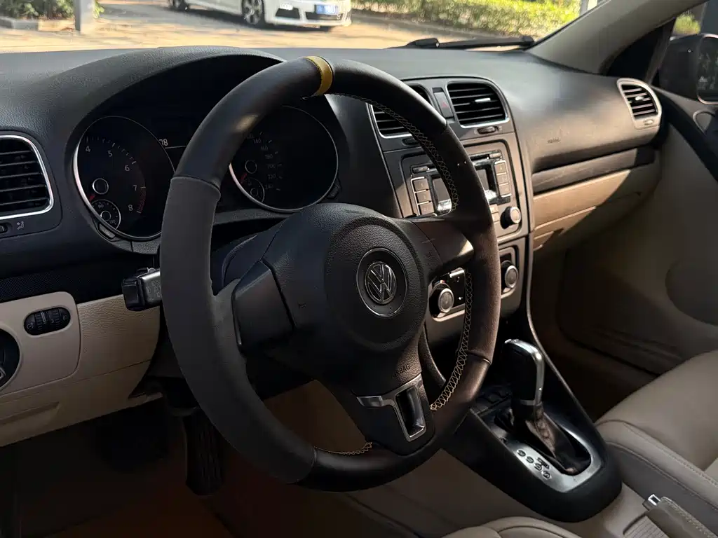 Volkswagen Golf — миниатюра 5