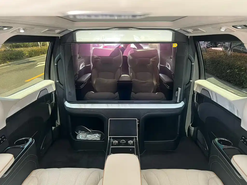 ZEEKR EXTREME KRYPTON 009