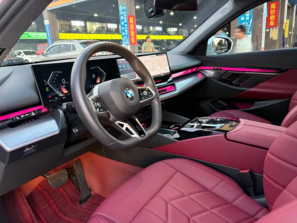 BMW 5 Series — миниатюра 4