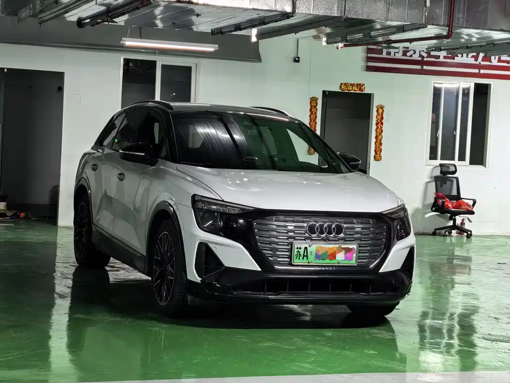 Audi Q5 e-tron — миниатюра 3