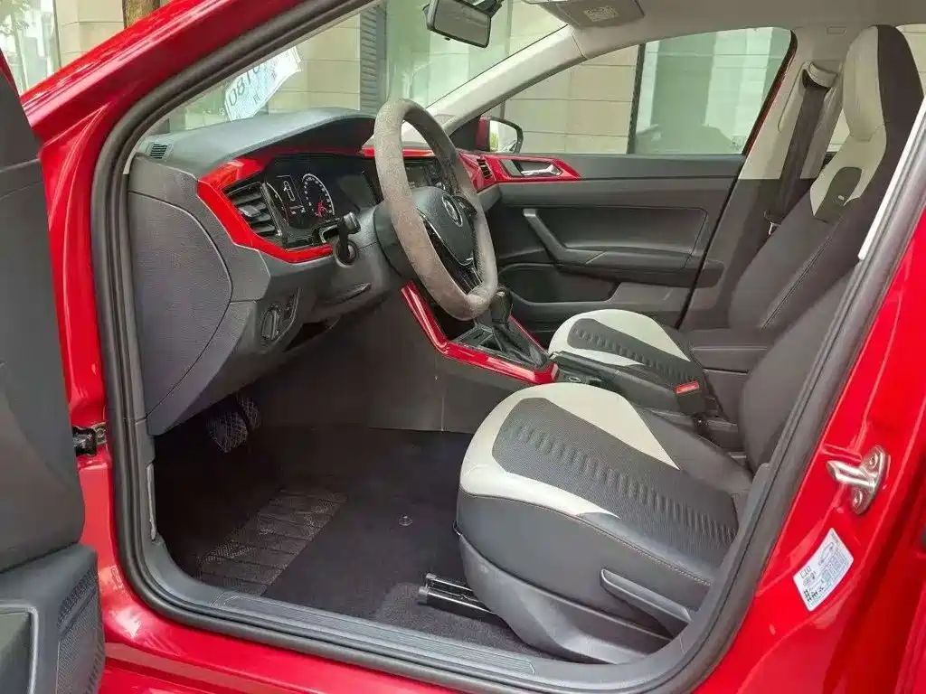 Volkswagen Polo — миниатюра 7