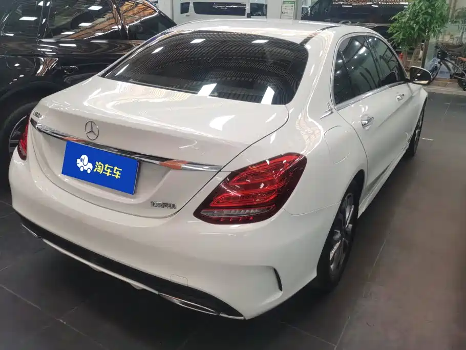 Mercedes-Benz C-Class — миниатюра 3