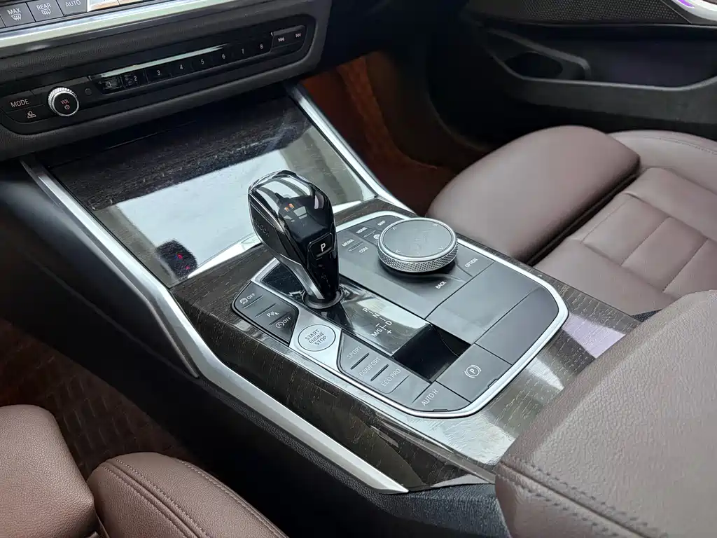 BMW 3 Series — миниатюра 8