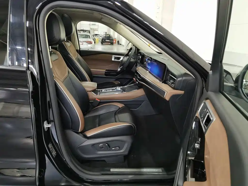 Ford Explorer — миниатюра 23