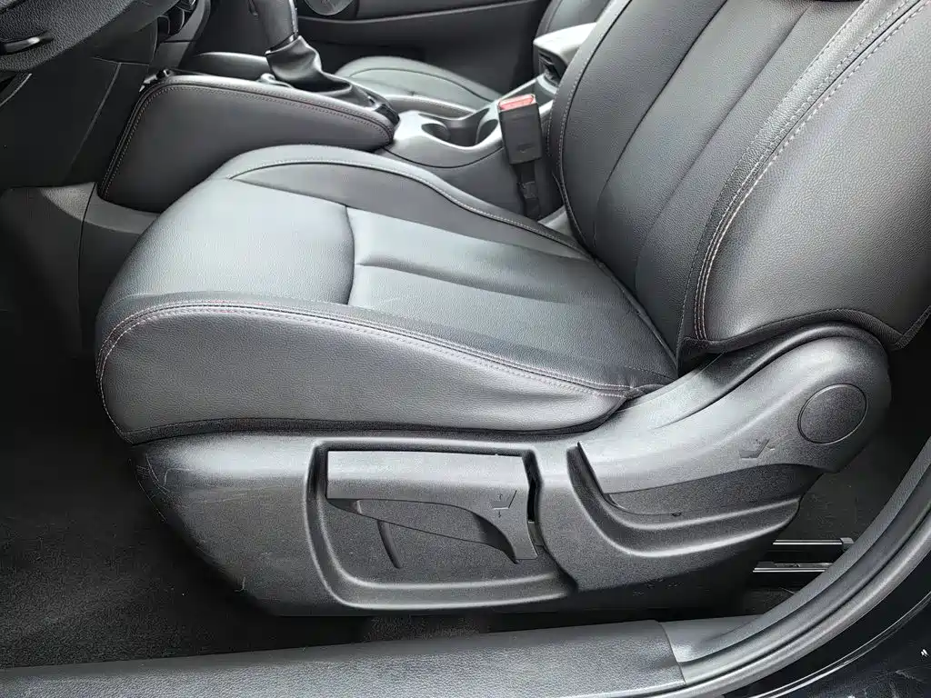 Nissan Qashqai — миниатюра 20