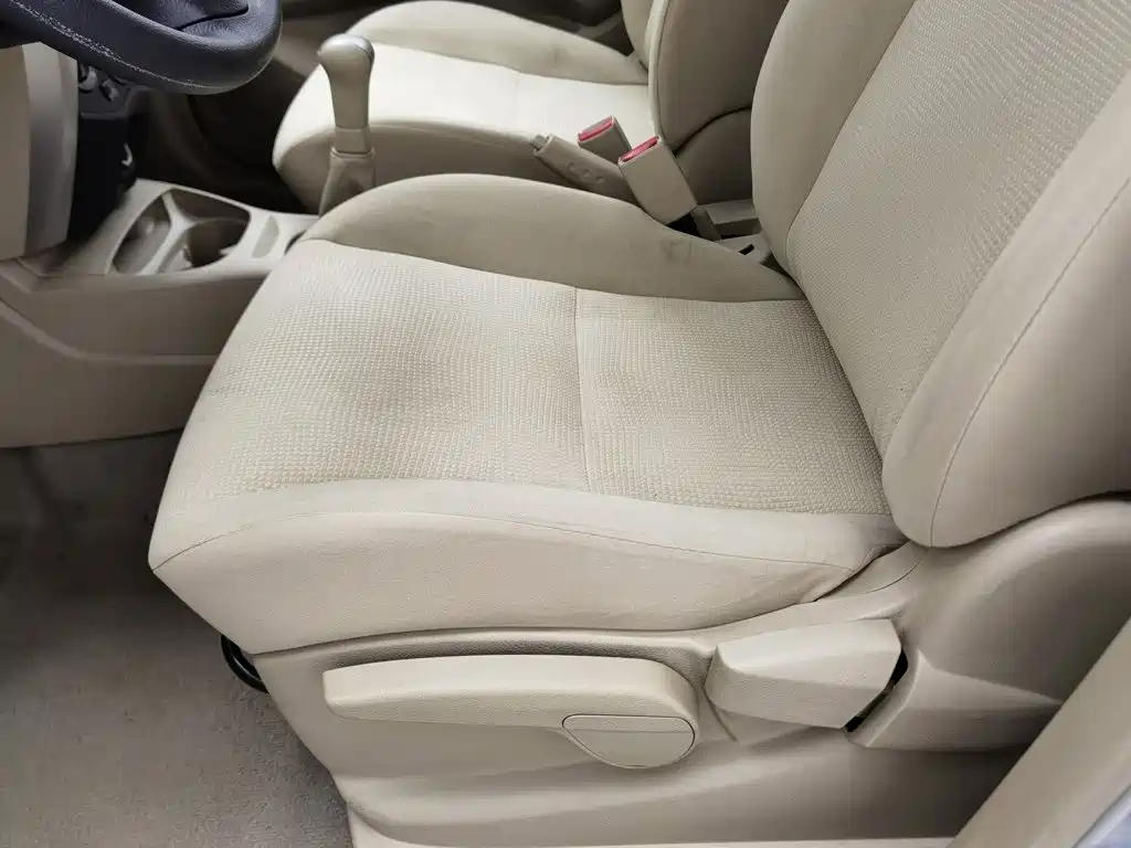 Nissan Livina — миниатюра 20