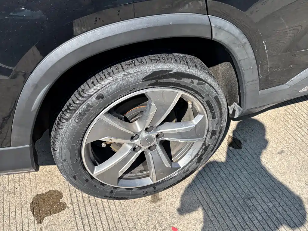 Geely Haoyue L — миниатюра 10