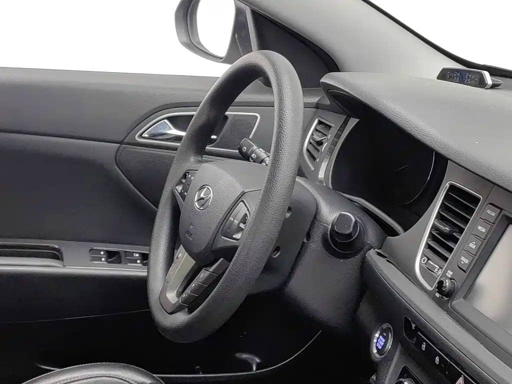 Hyundai Mistra — миниатюра 22