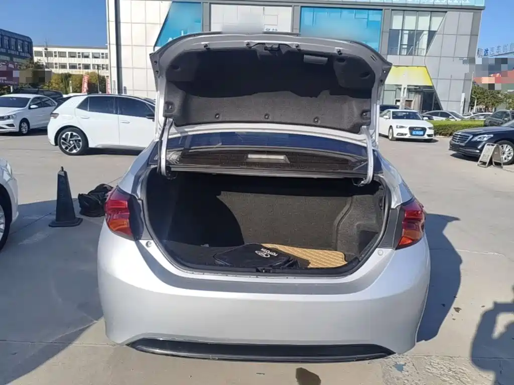 Toyota Levin Twin Engine E+ — миниатюра 19