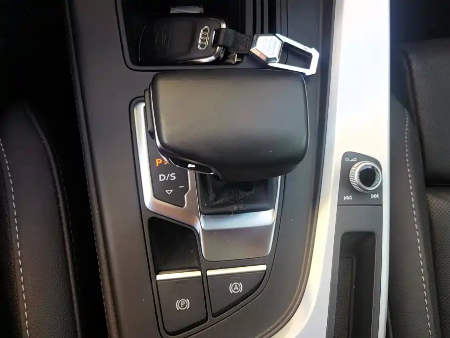 Audi A4L — миниатюра 16