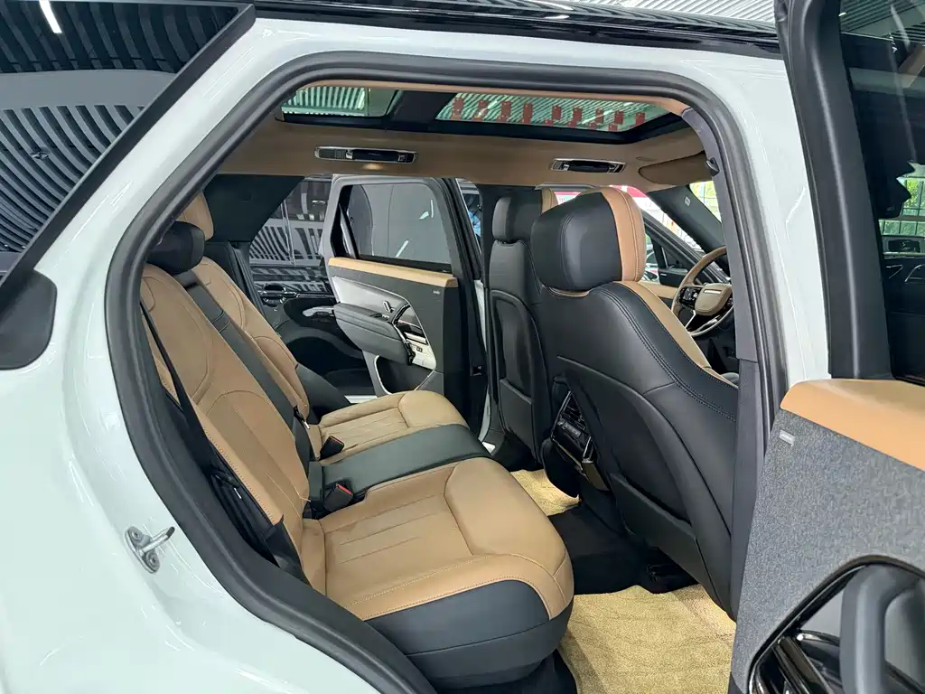 Land Rover Sport — миниатюра 12