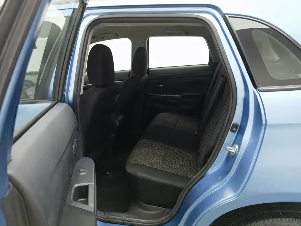 Mitsubishi ASX — миниатюра 15