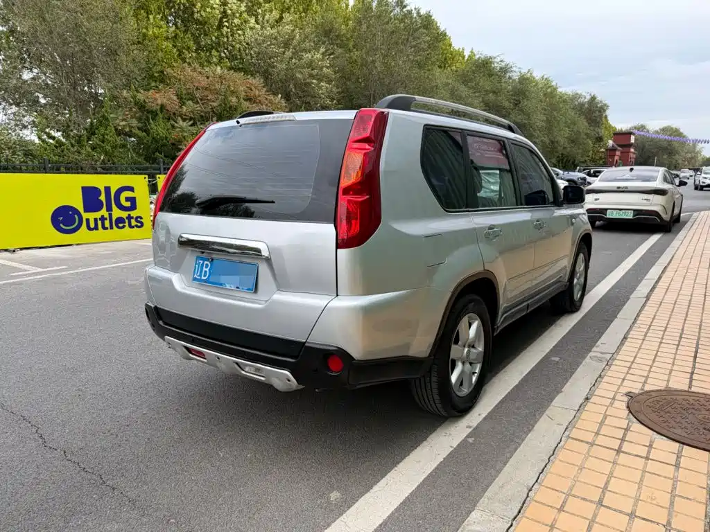 Nissan X-Trail — миниатюра 12