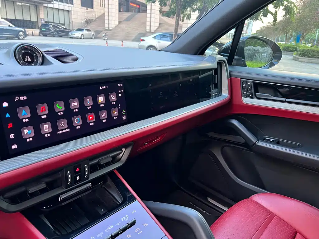 Porsche Cayenne — миниатюра 26