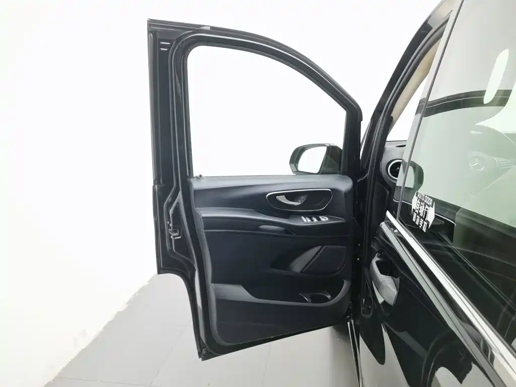 Mercedes-Benz Vito — миниатюра 8