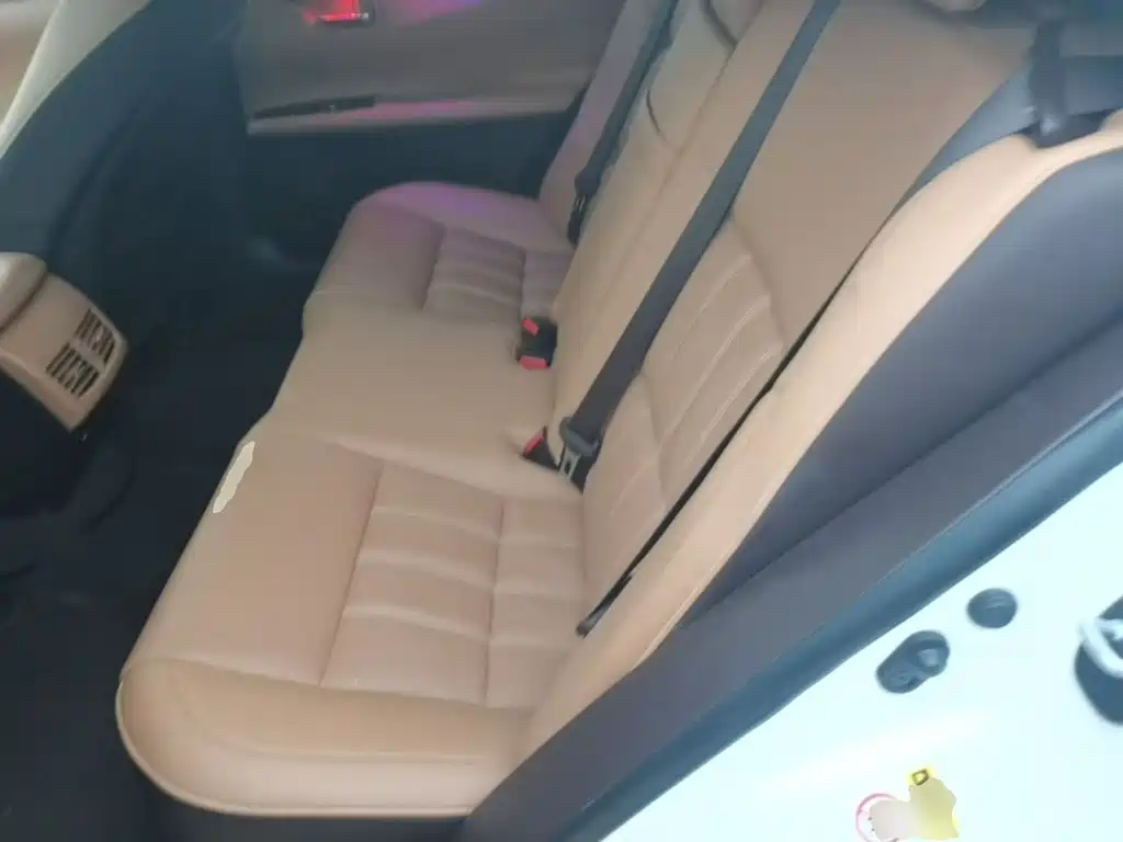 Lexus ES — миниатюра 17