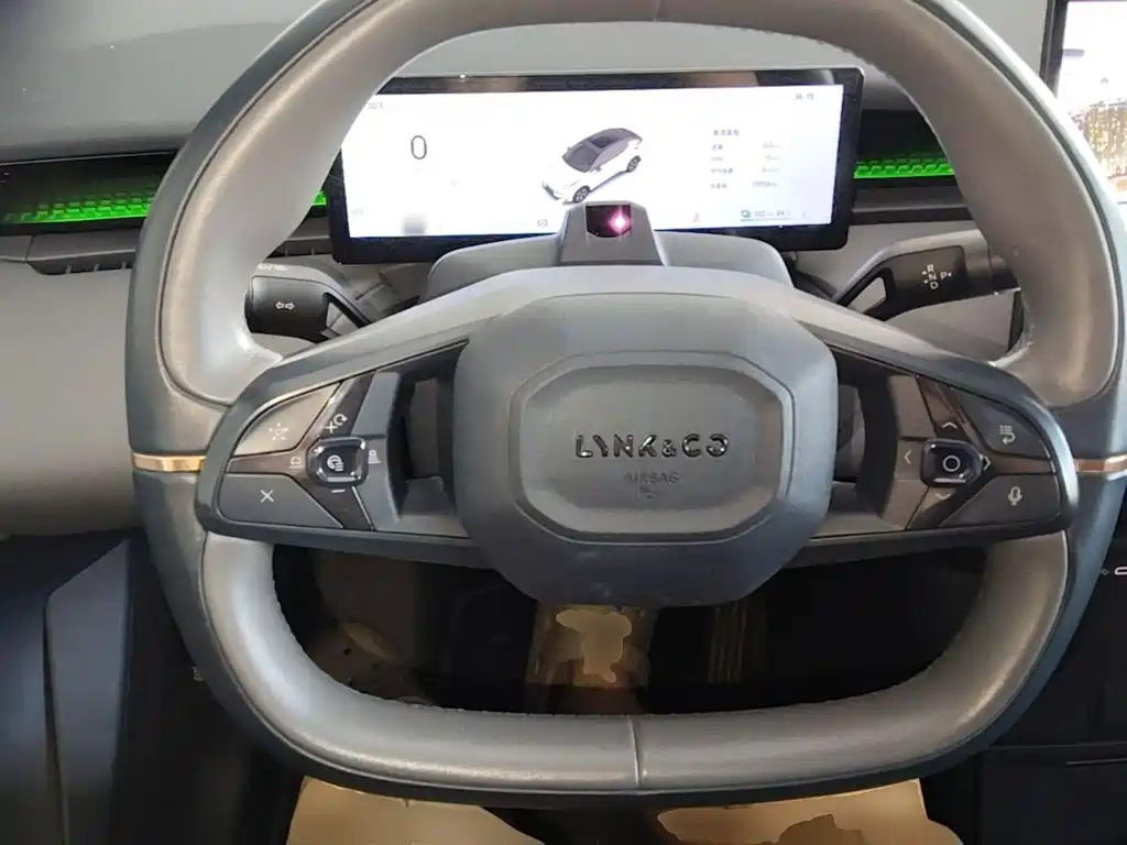 Lynk & Co Z20 — миниатюра 11