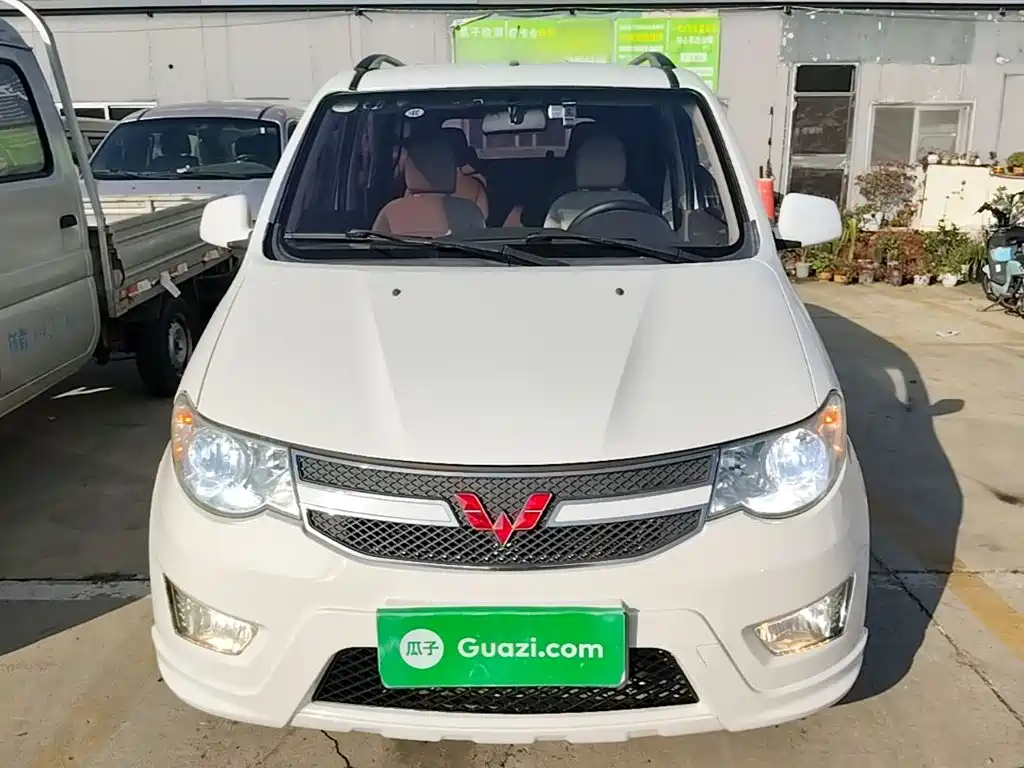 Wuling Hongguang — миниатюра 3