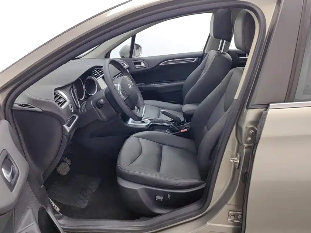 Citroen C4L — миниатюра 10