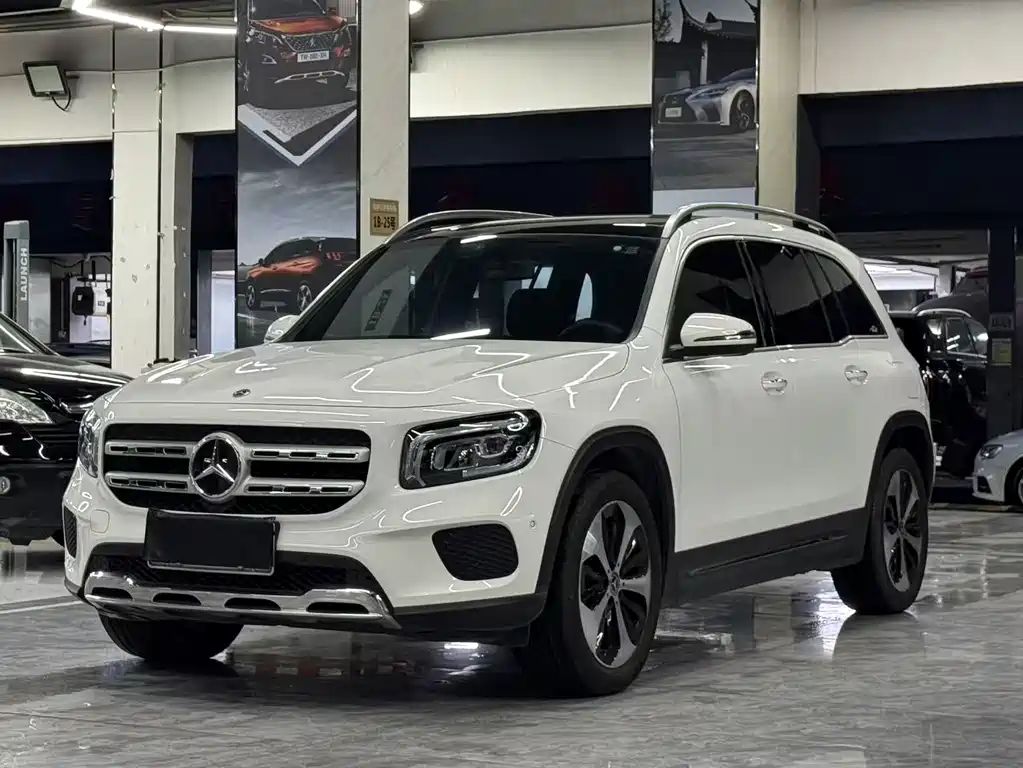 Mercedes-Benz GLB 2021