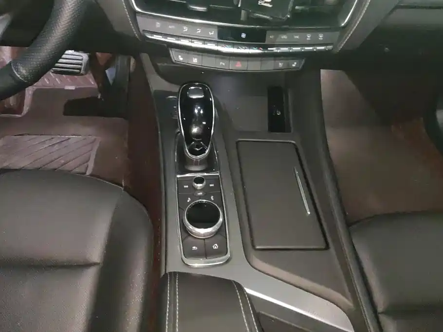 Cadillac CT5 — миниатюра 16