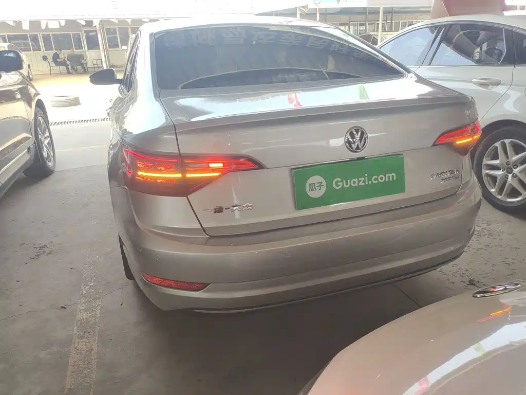 Volkswagen Sagitar — миниатюра 6