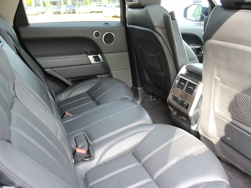 Land Rover Sport — миниатюра 16