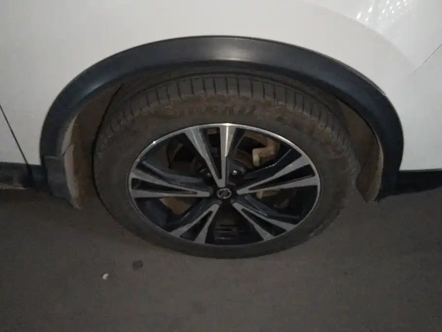 Nissan Qashqai — миниатюра 6