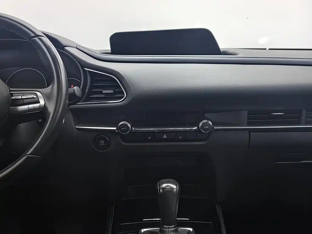 Mazda CX-30 — миниатюра 12