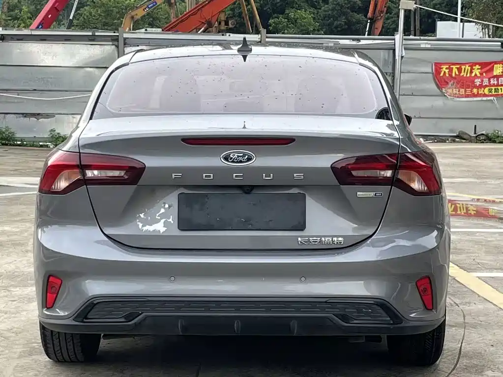 Ford Focus — миниатюра 15