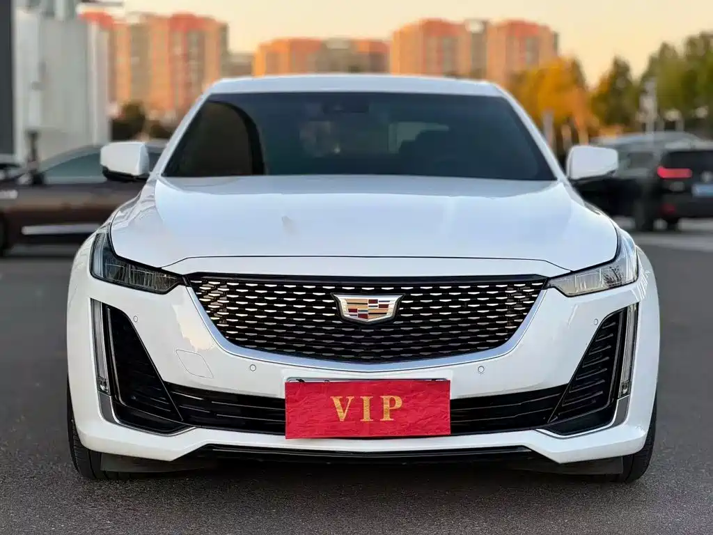 Cadillac CT5 — миниатюра 2