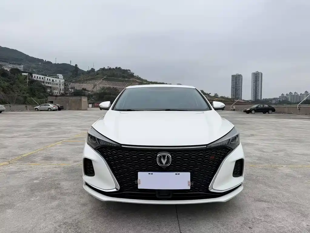 Changan Eado — миниатюра 2