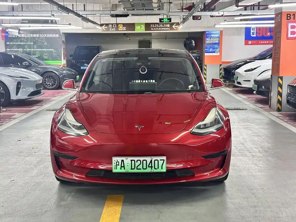 Tesla Model 3 — миниатюра 2