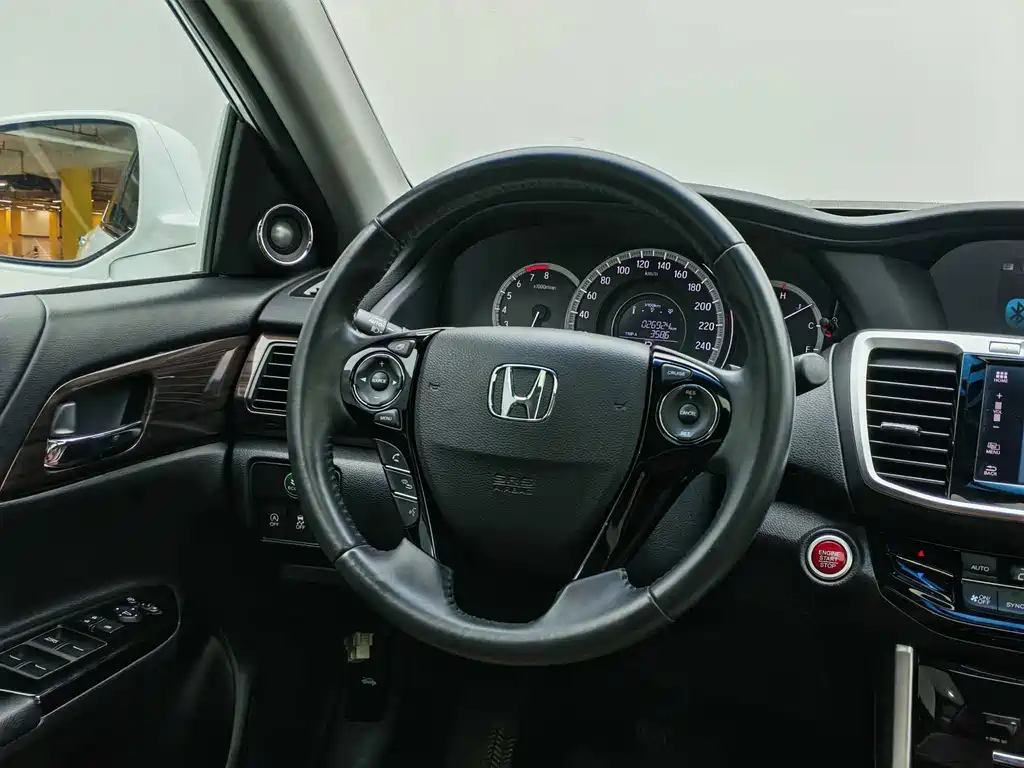 Honda Accord — миниатюра 16