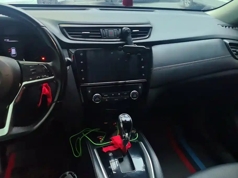 Nissan X-Trail — миниатюра 13
