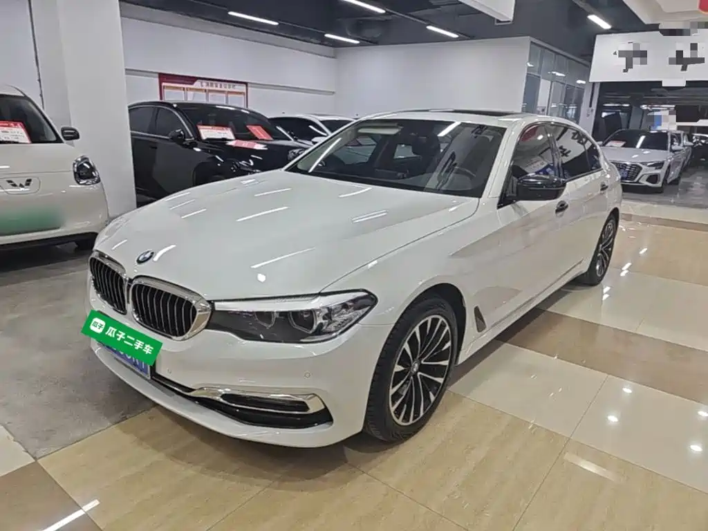 BMW 5 Series — миниатюра 2