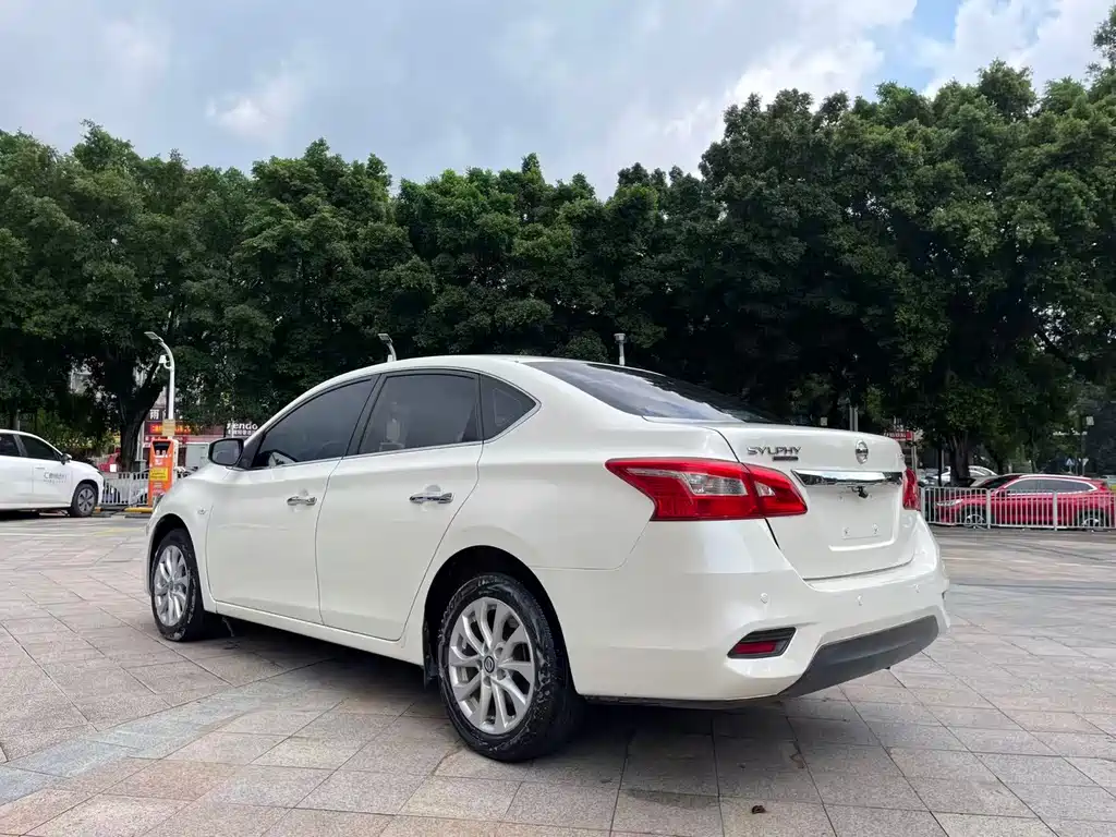 Nissan Sylphy — миниатюра 5