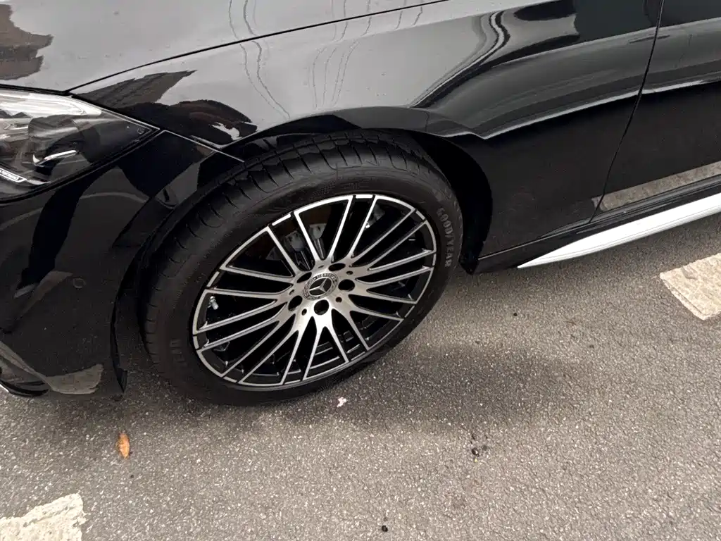 Mercedes-Benz C-Class — миниатюра 3