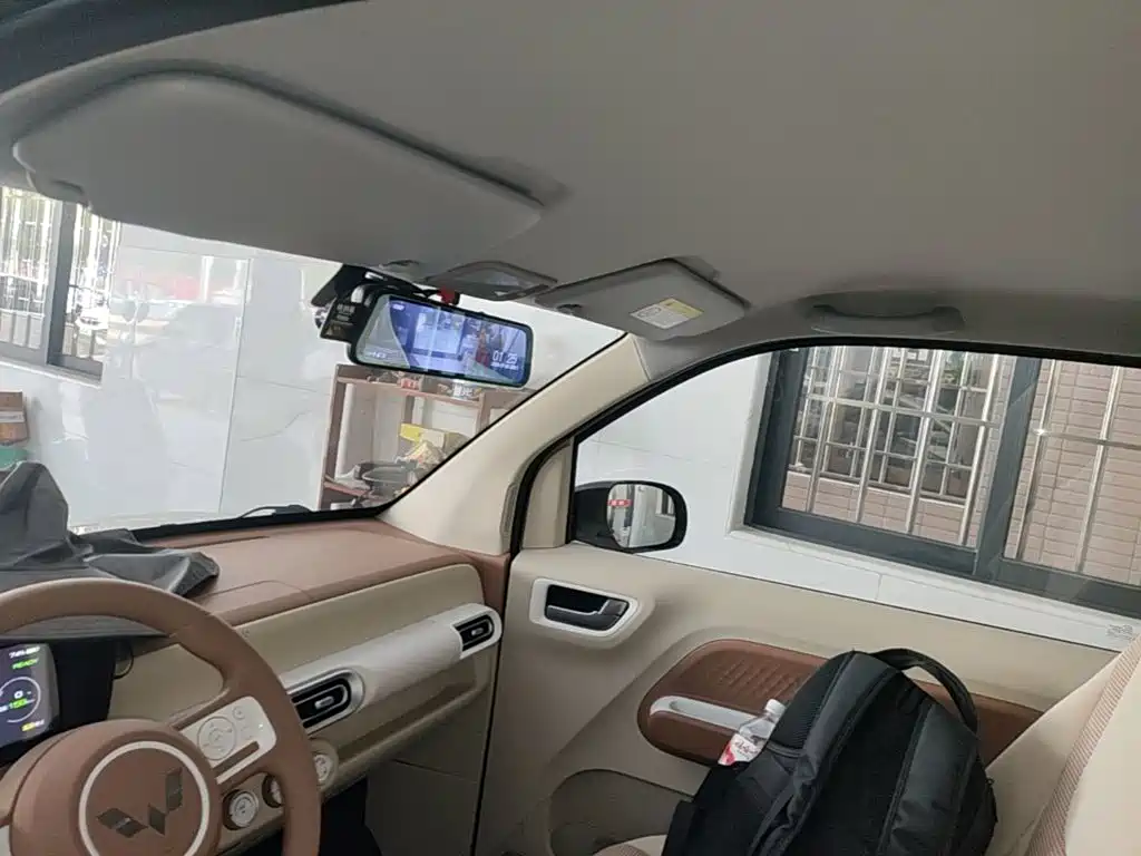 Wuling MINIEV — миниатюра 18