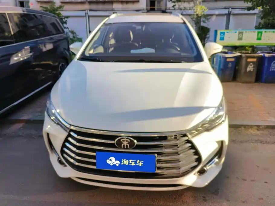 BYD MAX — миниатюра 2