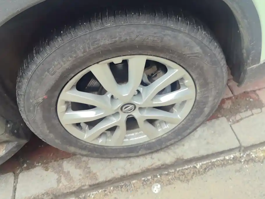 Nissan X-Trail — миниатюра 6