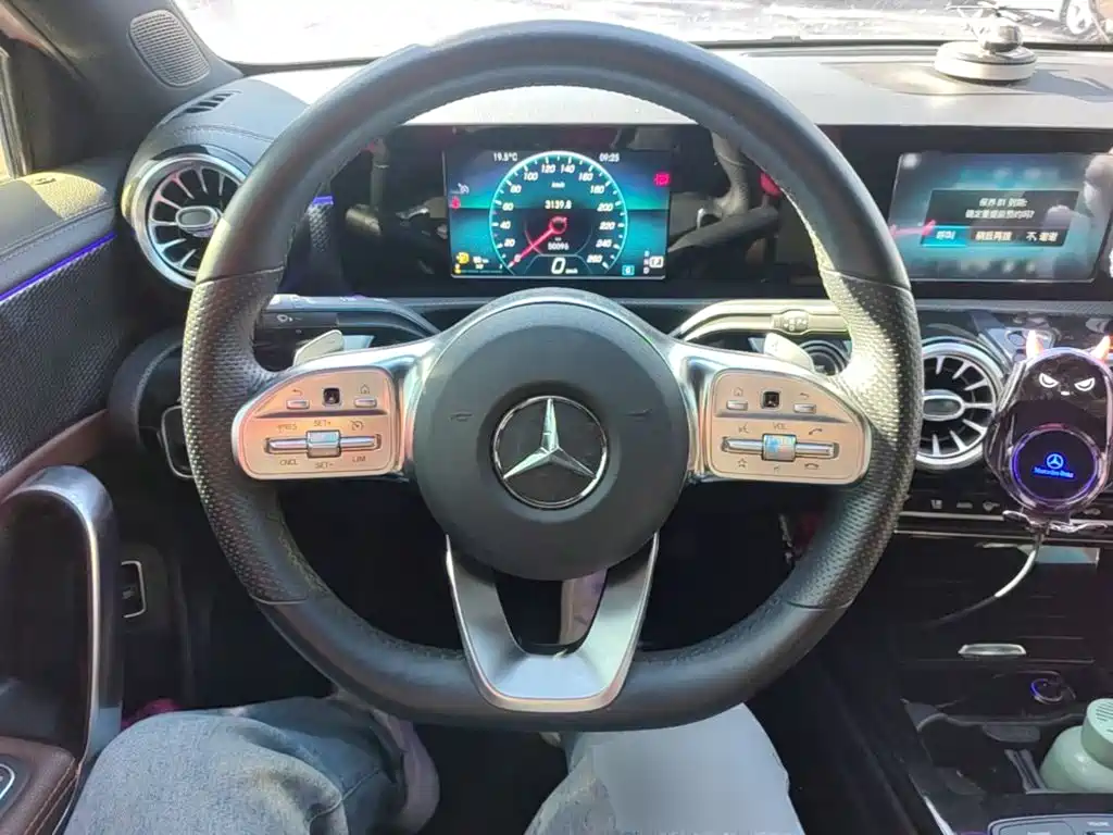 Mercedes-Benz A-Class — миниатюра 11