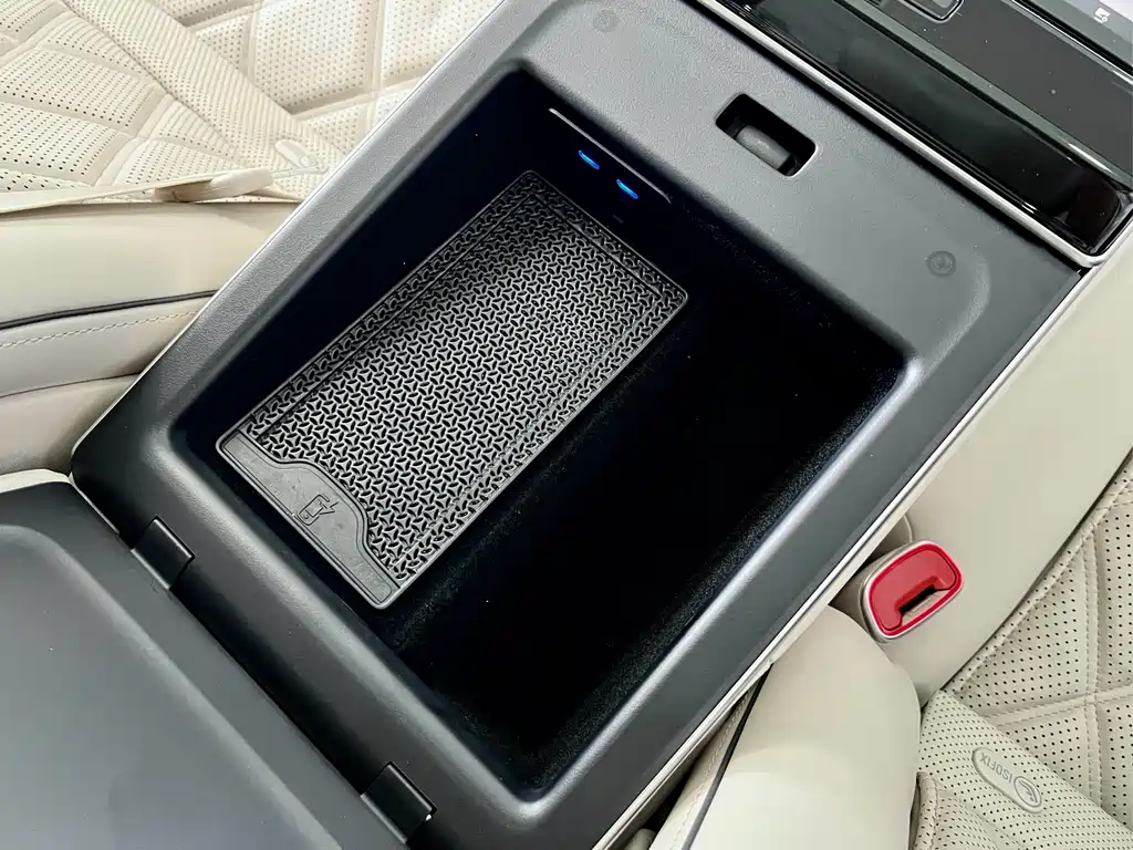 Mercedes-Benz S-Class — миниатюра 21