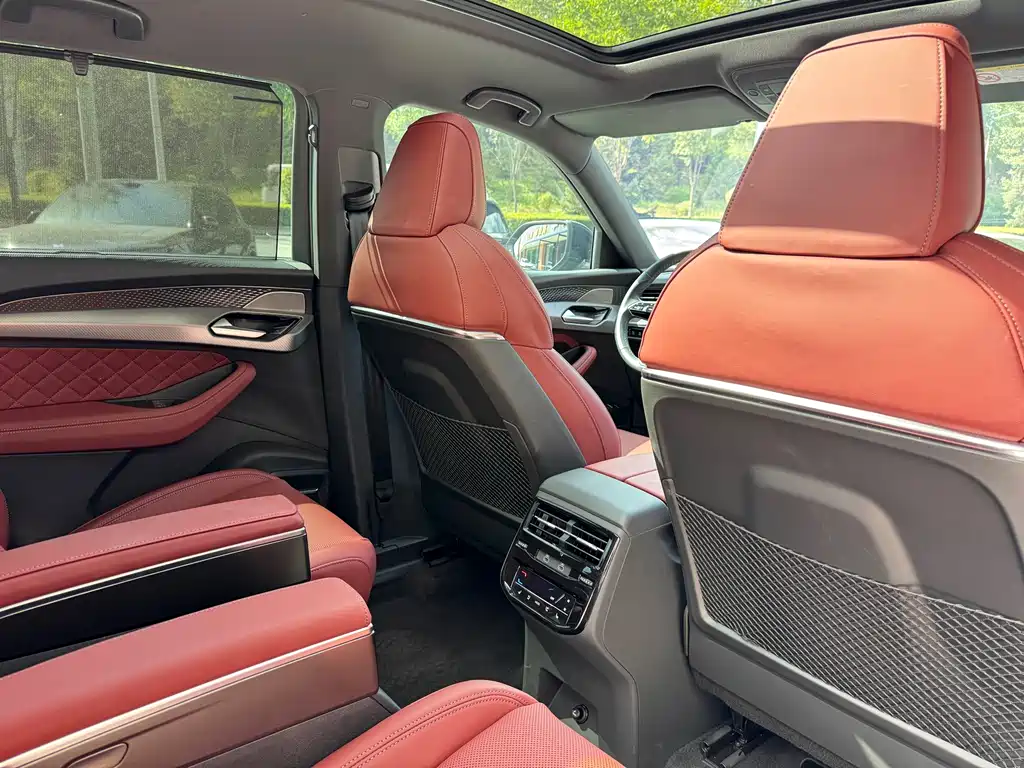 Audi Q6 — миниатюра 24