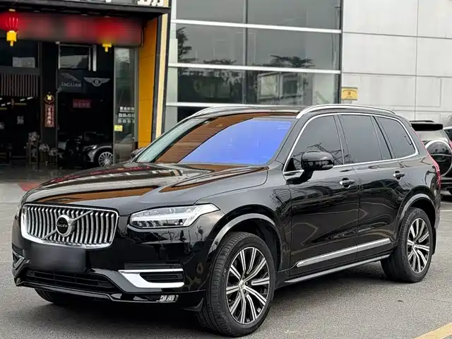 VOLVO  XC90
