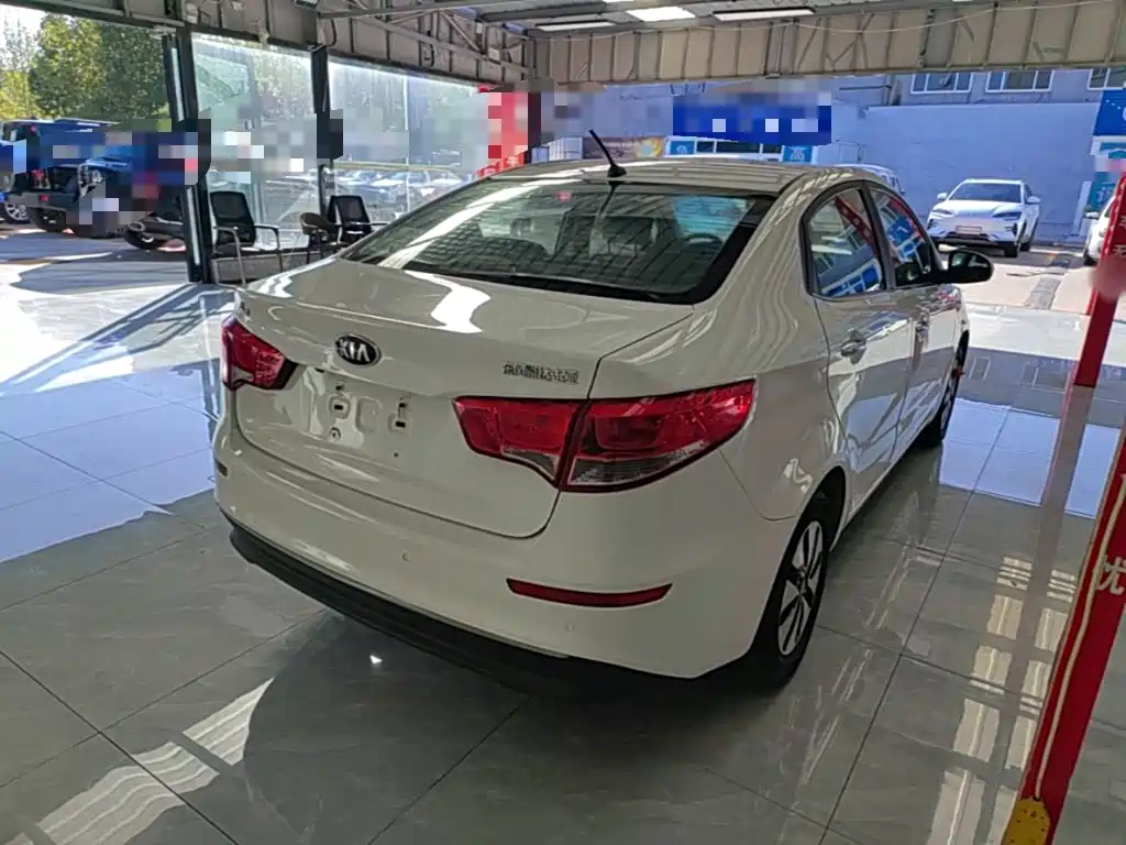 Kia K2 — миниатюра 7