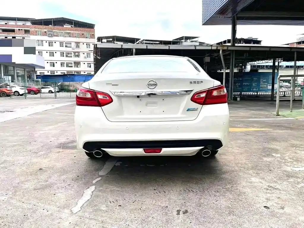 Nissan Teana — миниатюра 7