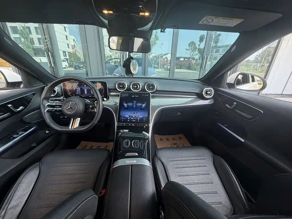 Mercedes-Benz C-Class — миниатюра 9